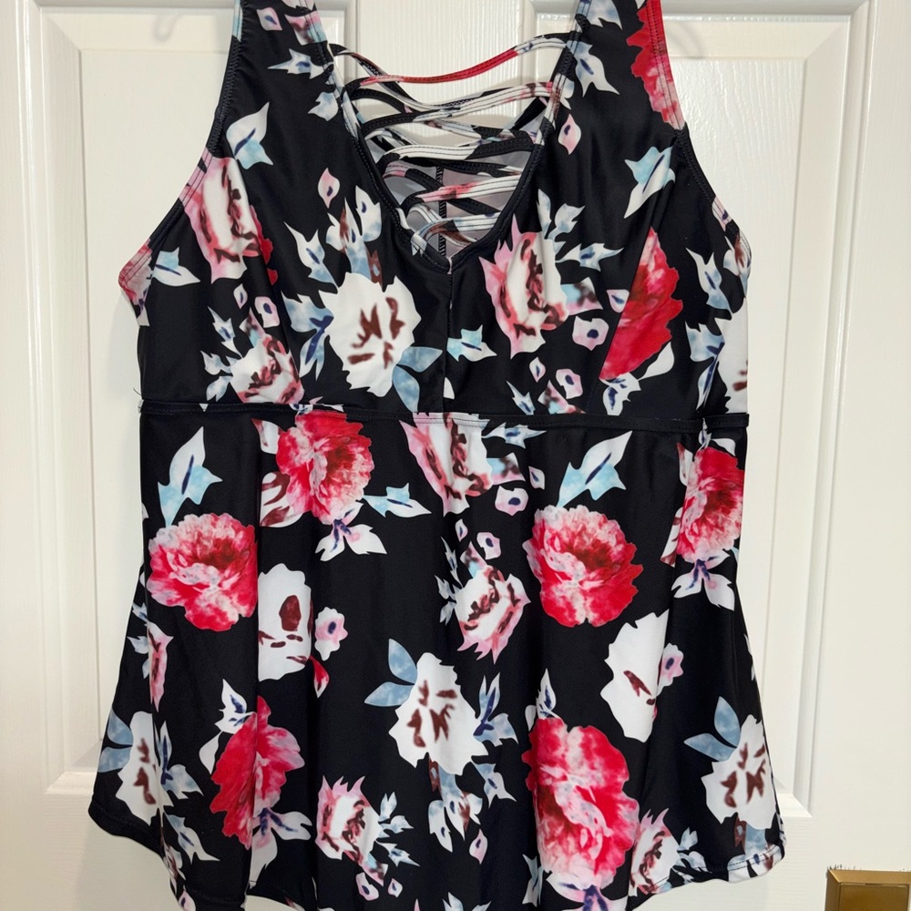 Rosegal Black and Pink Floral Tank Top